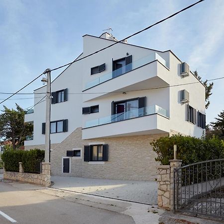 טוראני Apartments Nika מראה חיצוני תמונה