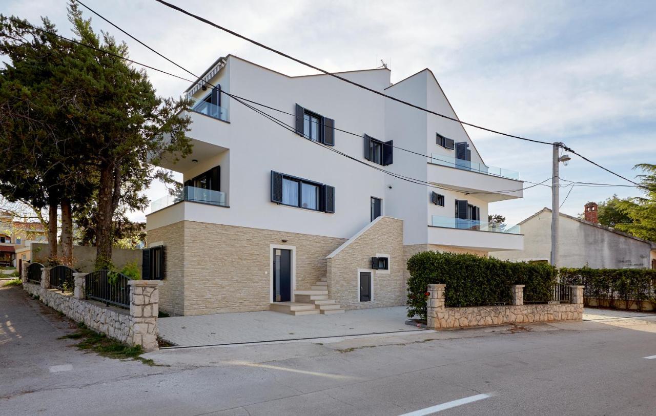 טוראני Apartments Nika מראה חיצוני תמונה